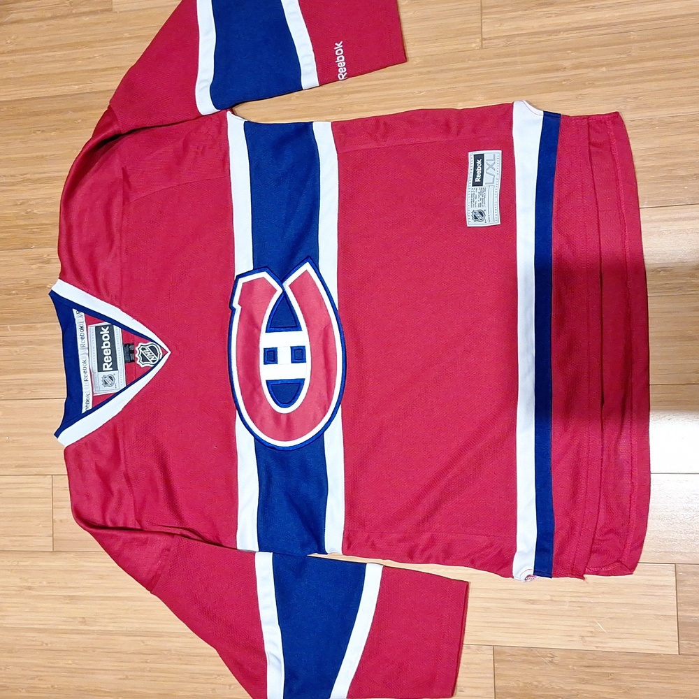 Boys L/XL canadiens jersey